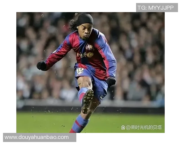 日本足球明星穿着扁平足球鞋展现独特个人风采和球场魅力